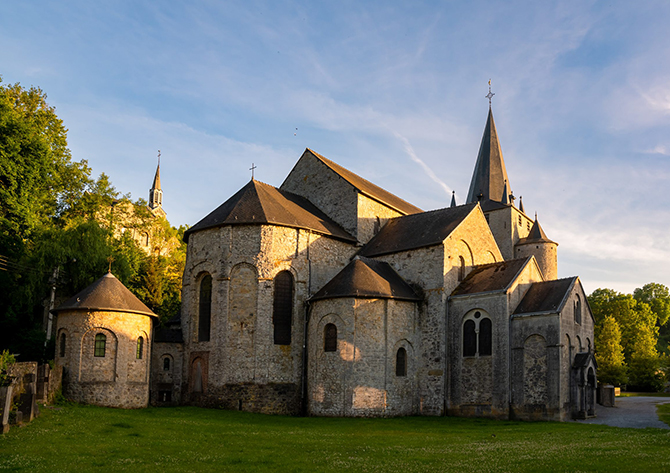 Collégiale Saint-Hadelin